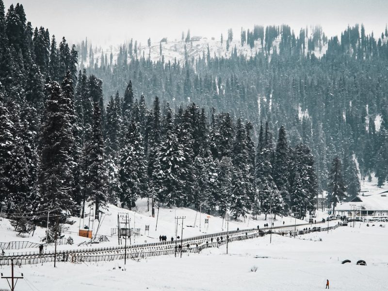 kashmir tour package surat